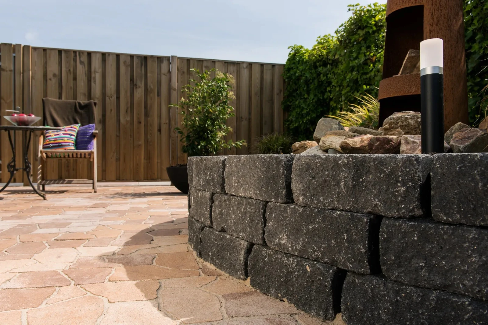 Wallblock Tumble 30x12x12cm Antraciet