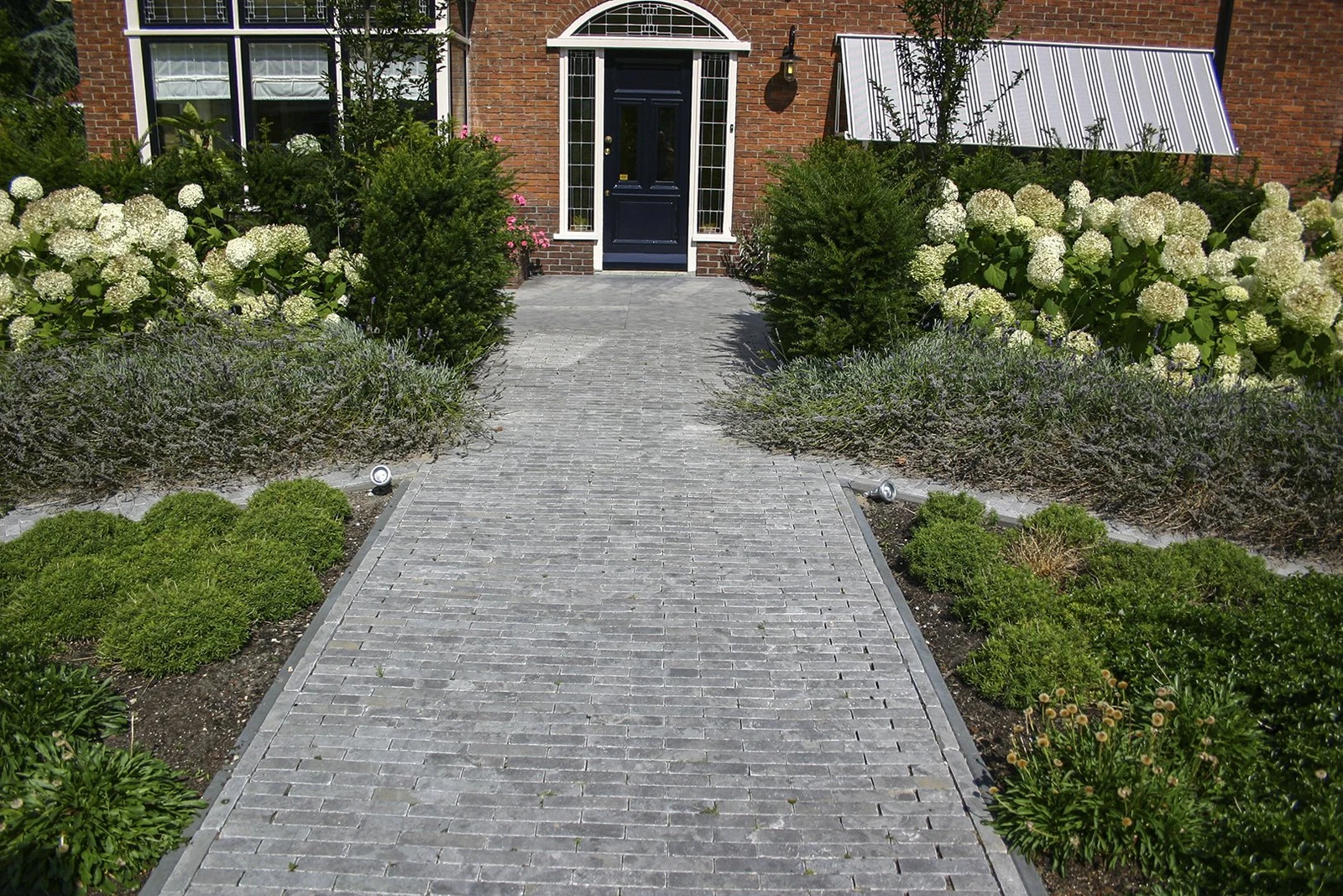Muurafdekker Blue Moon Honed