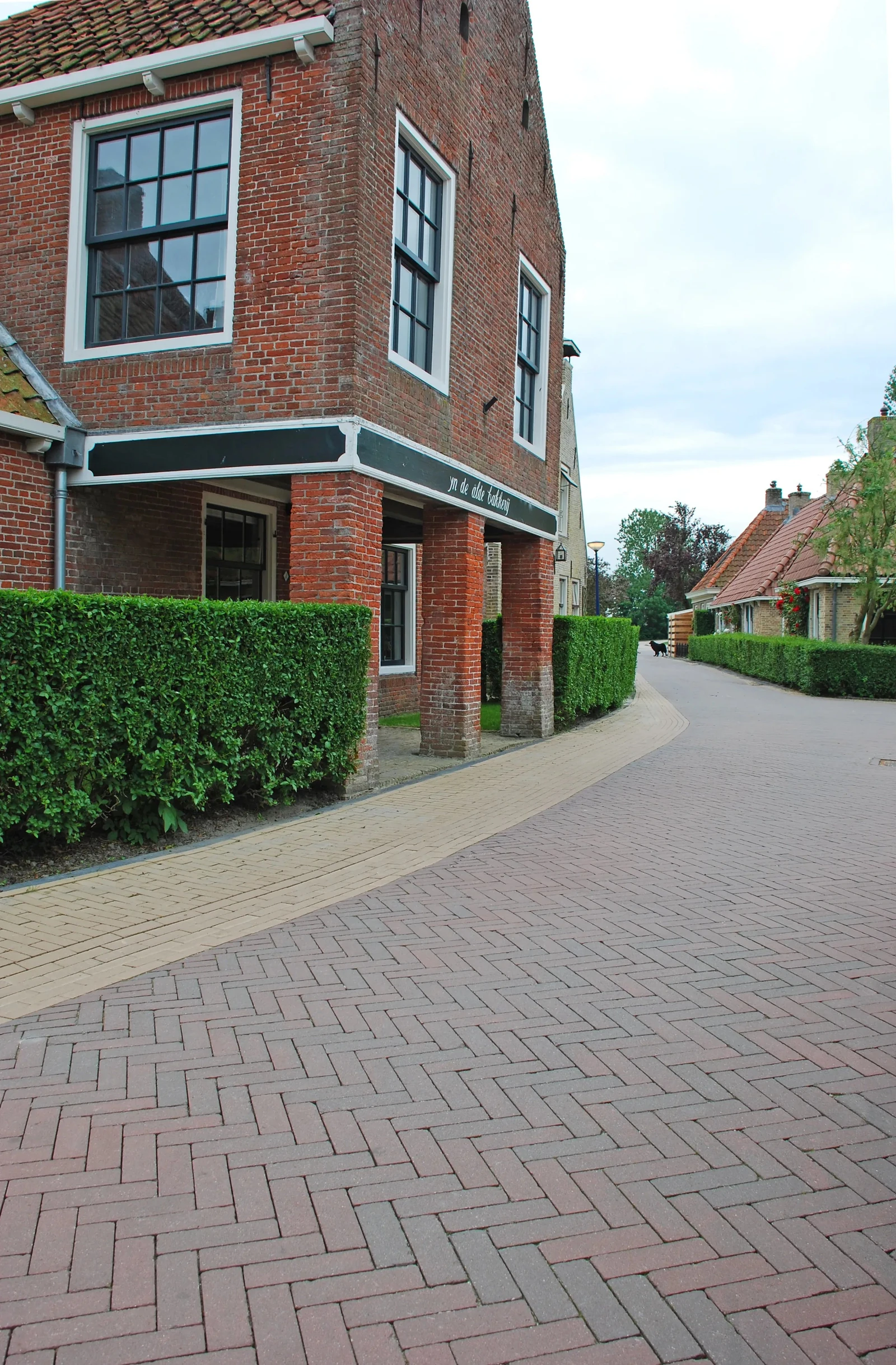 Strackstone Crown GRN+ Dikformaat 21x7x8 vlak wijnrood/antraciet genuanceerd KOMO PL2 8x7x21cm Standaard