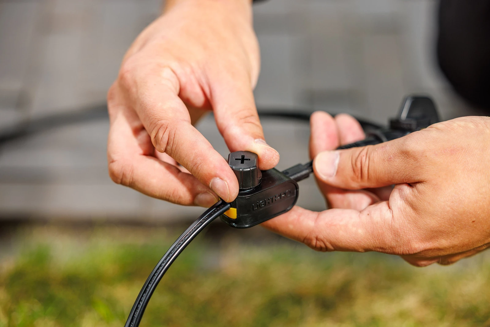 Light Pro Connector M
