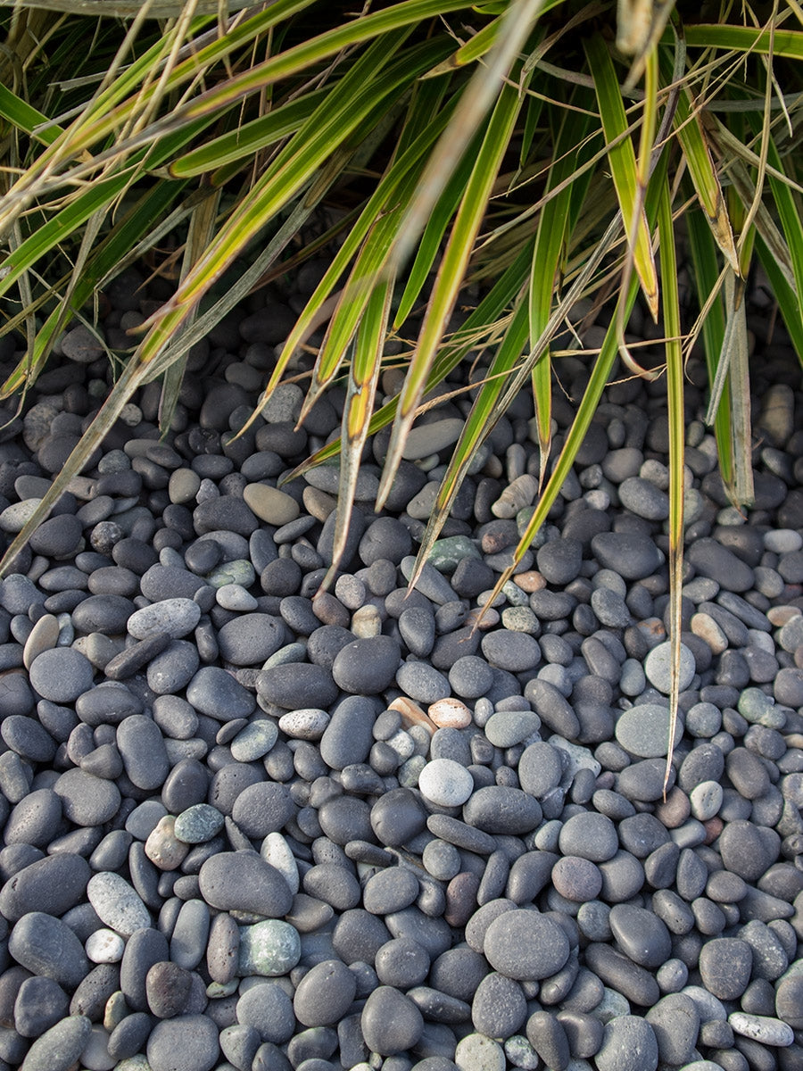 Beach pebbles zwart 16/25mm